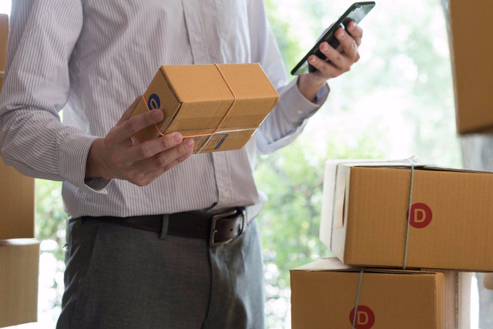 Read more about the article eCommerce: How to Ship Products with Ultimate Shipping Software